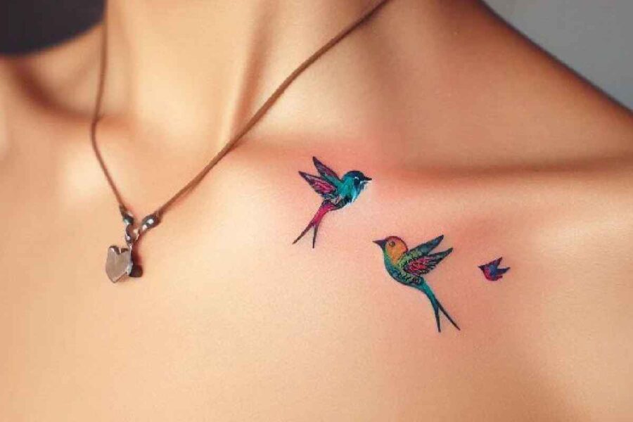 Attractive Female Unique Collar Bone Tattoos