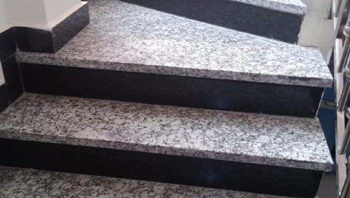 Double Moulding Granite Modern Granite Stairs Design